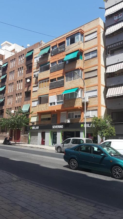 Piso En El Centro De Alicante A 10 Min De Plaza De Toros Exterior foto